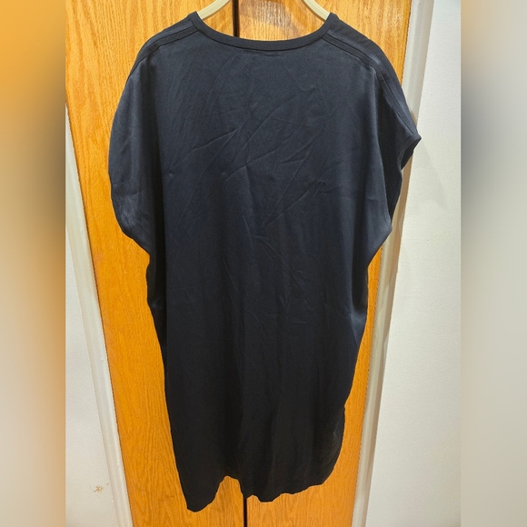 Vince Navy V Neck Short Sleeve Satin Back Tunic Dress Sz L - Picture 6 of 9